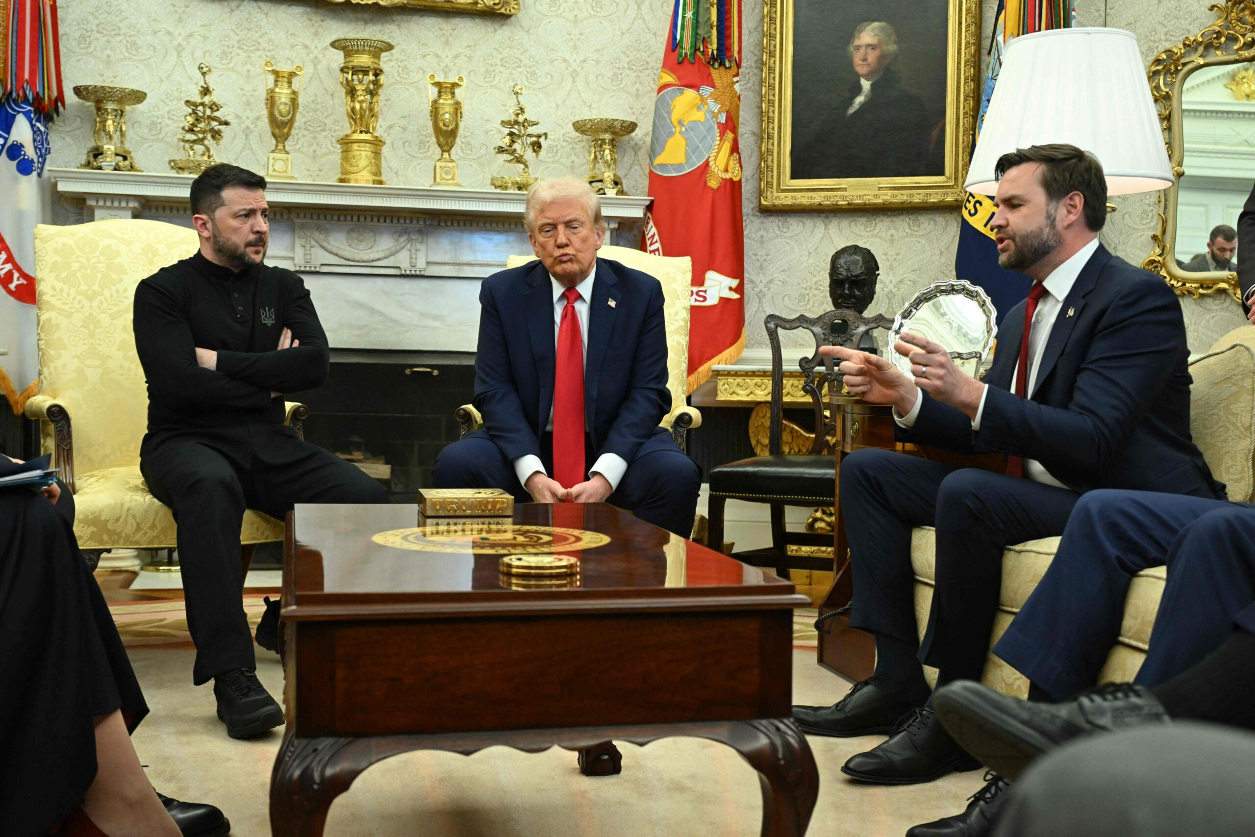 Trump, Zelenskyi ja Vance Oval Officessa